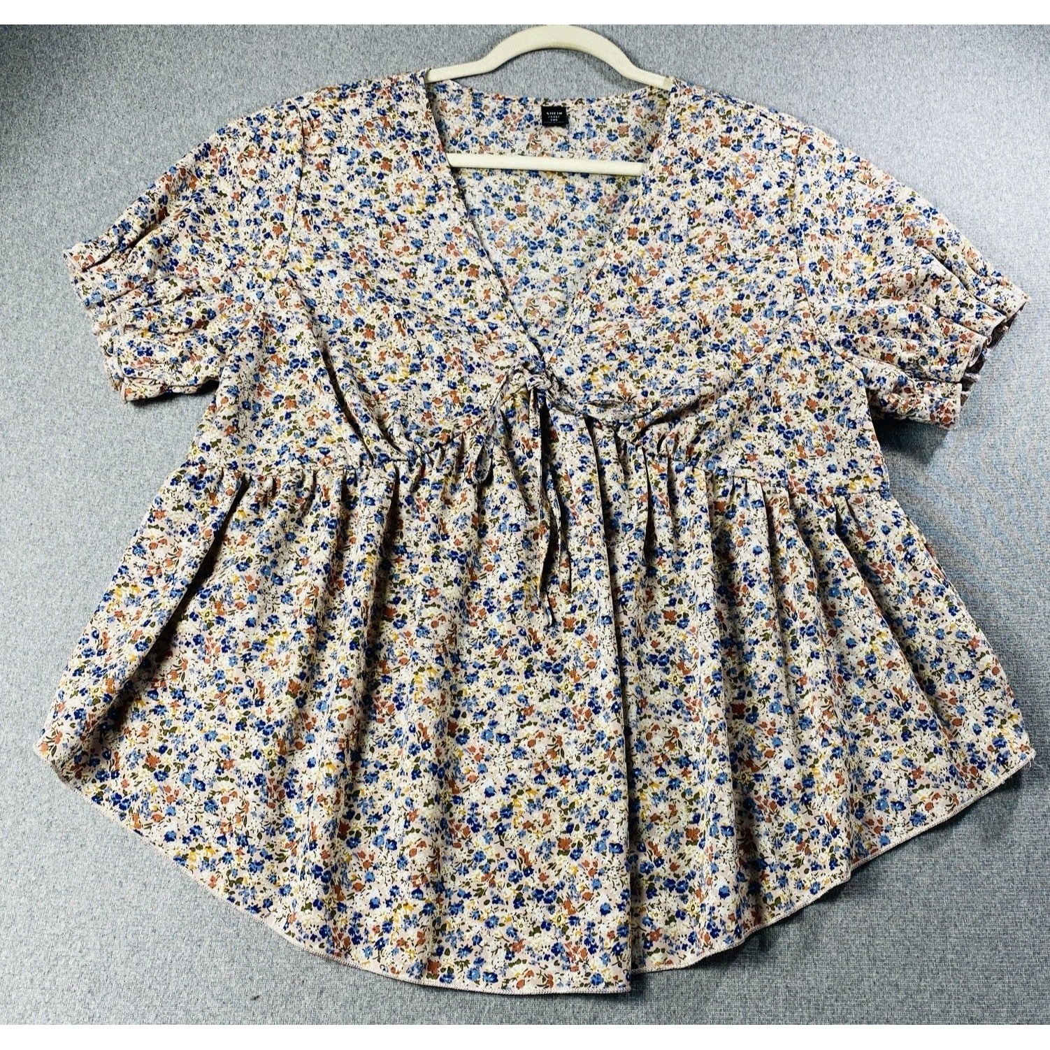 Shein Curve Daisy Floral V Neck Blouse Tie Belt Sz 1xl